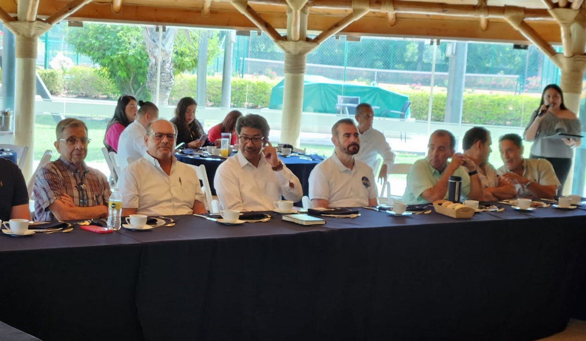 Se suman más empresarios a rehabilitación del auditorio Héroes de Sinaloa en Guasave
