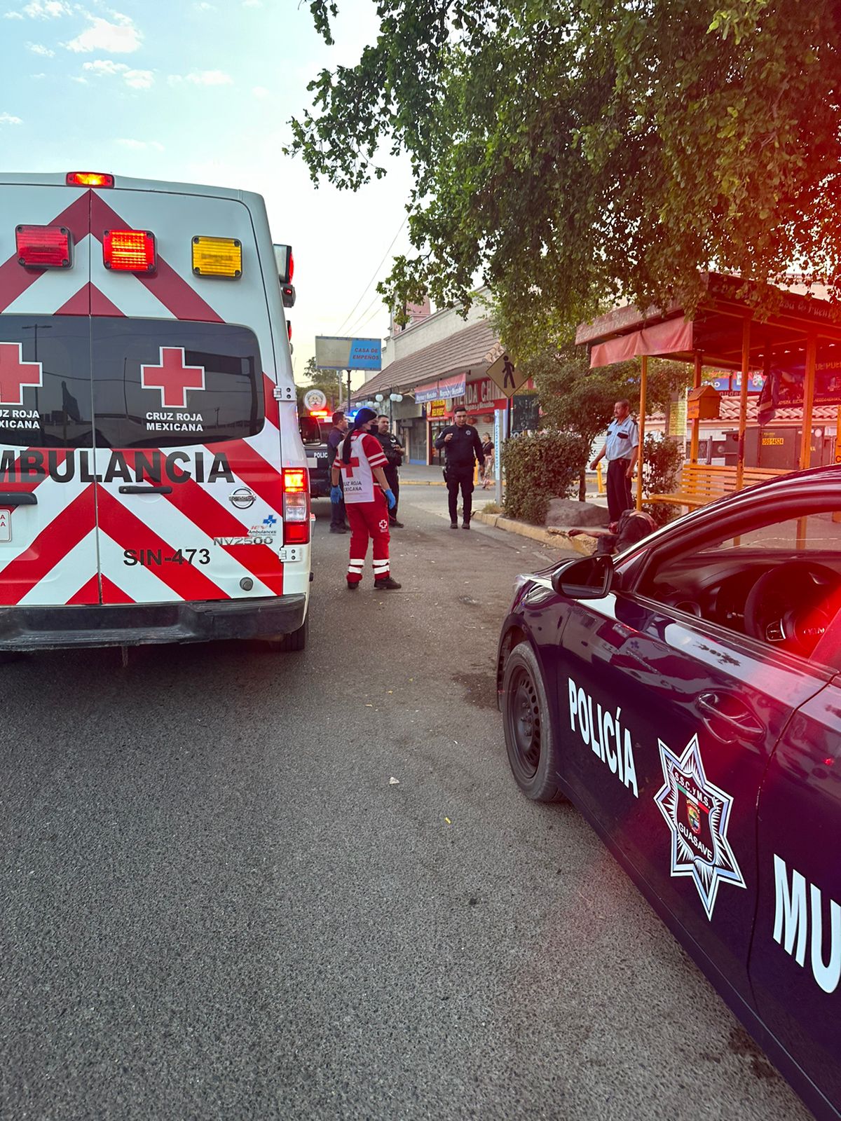 Golpean con una varilla en el rostro a hombre en situación de calle, en Guasave