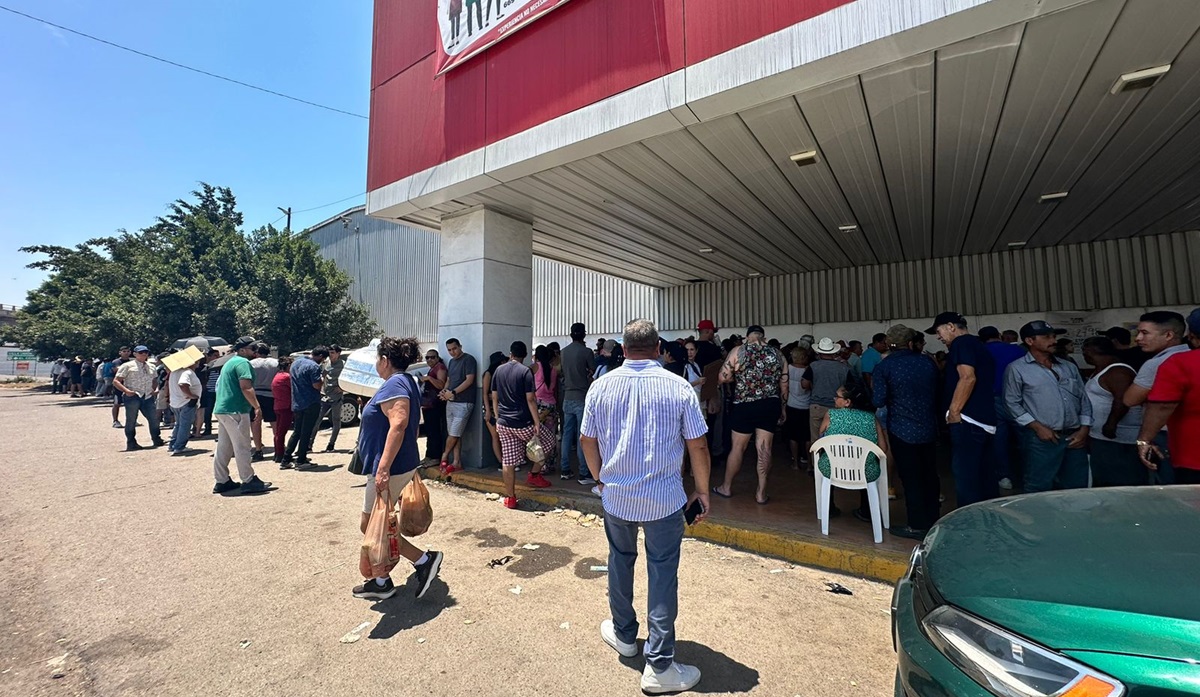 ‘No se conocían’, se hacen amigos en filas para votar en Mazatlán