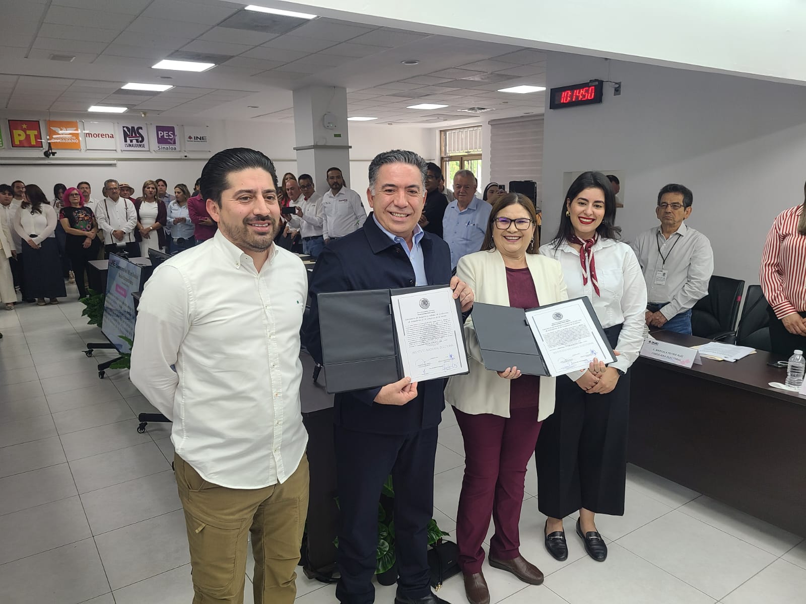 Imelda y Enrique ya son senadores electos; reciben constancia para incorporarse al Senado en septiembre