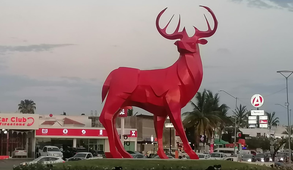 En una espectacular celebración, inauguran “El Gran Orgullo”, el venado rojo de Mazatlán