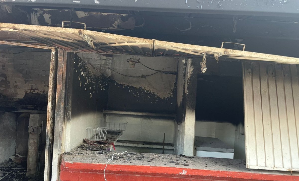Podría colapsar el techo de la escuela que se incendió en Urías, declaró Édgar González