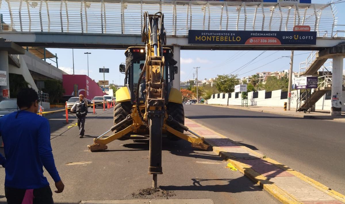 Japac sustituye tubería frente a Galerías San Miguel, tome sus precauciones