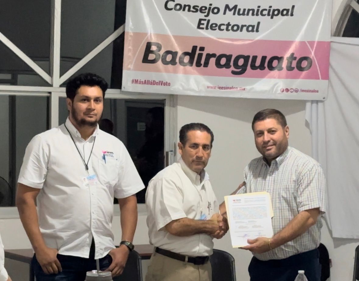 Es José Paz López Elenes alcalde reelecto de Badiraguato; Consejo Municipal ya le entregó constancia