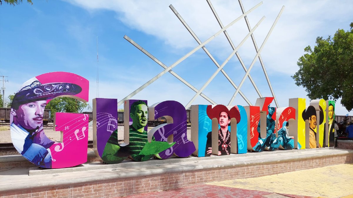 Guamúchil rinde homenaje a Pedro Infante con nueva imagen en letras del parador ubicado en la calle Ferrocarril