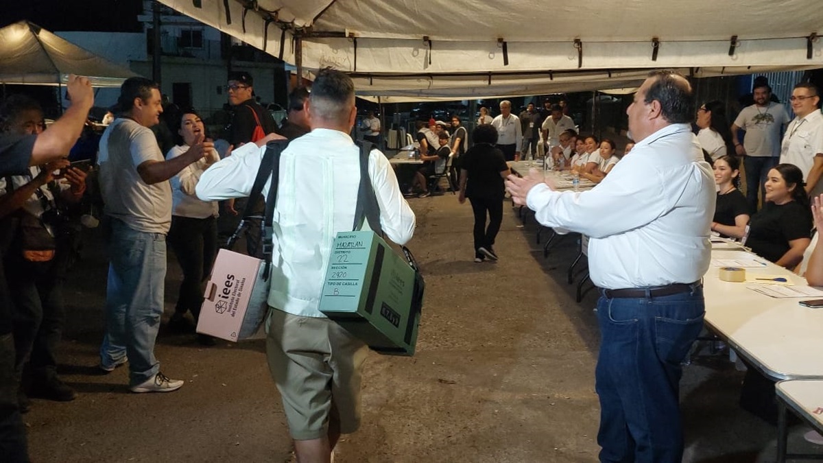 Llega el primer paquete electoral al Consejo Municipal de Mazatlán