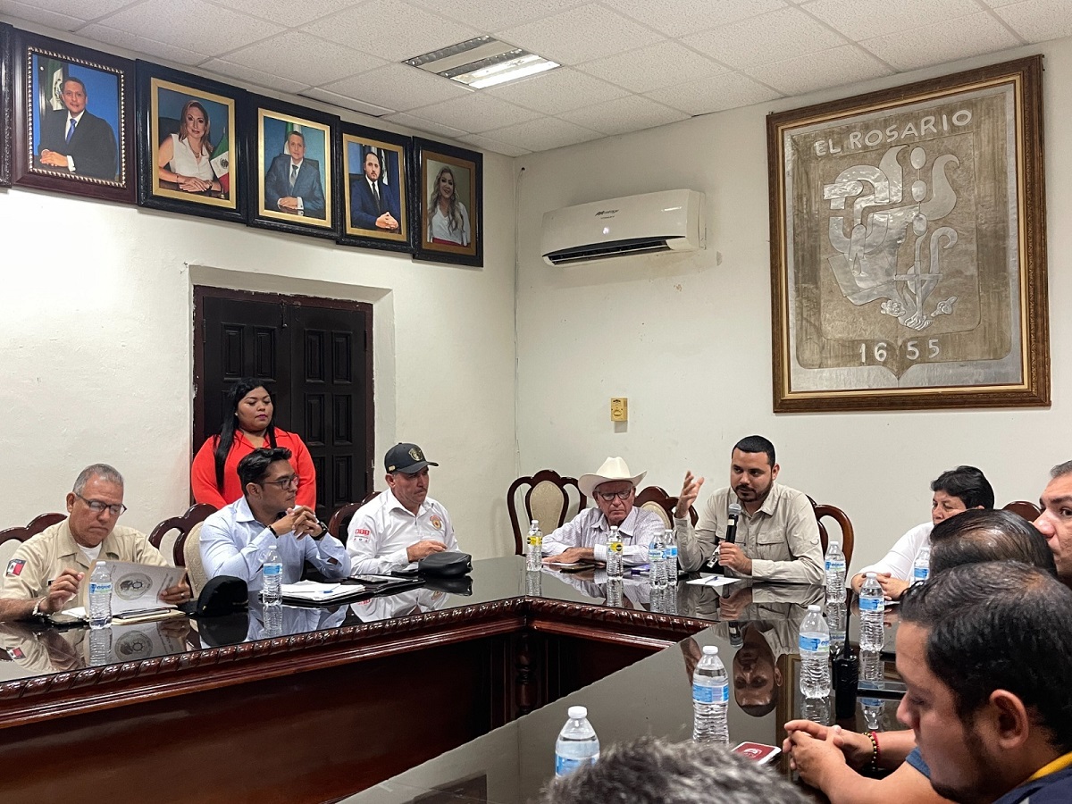 Se preparan en Rosario para llegada de lluvias y huracanes