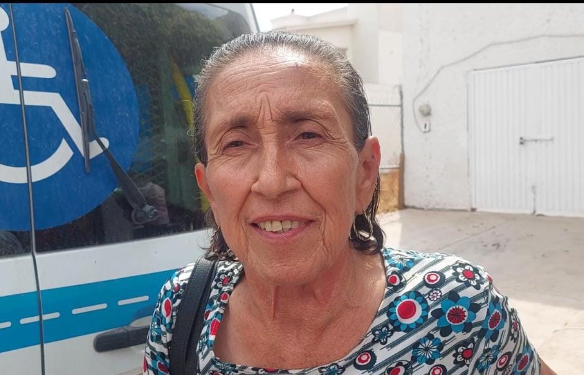 María de Jesús sufrió una caída y se le dificulta caminar; DIF y la Beneficencia le brindan una andadera
