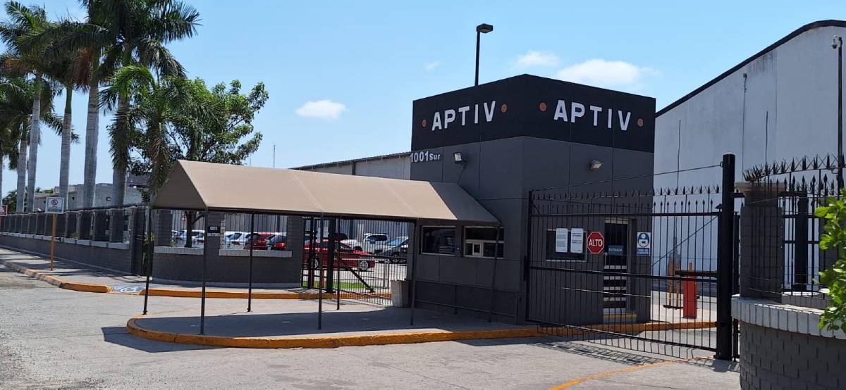 Denuncian trabajadoras de maquiladora APTIV Los Mochis, fugas de gas en la cocina