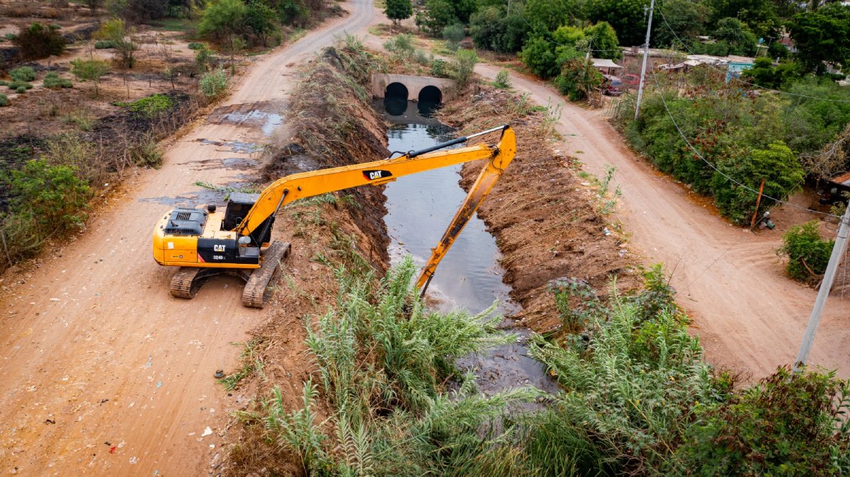 Inicia limpieza del dren San Joachín; alistan bombas charqueras para puntos bajos de Guasave