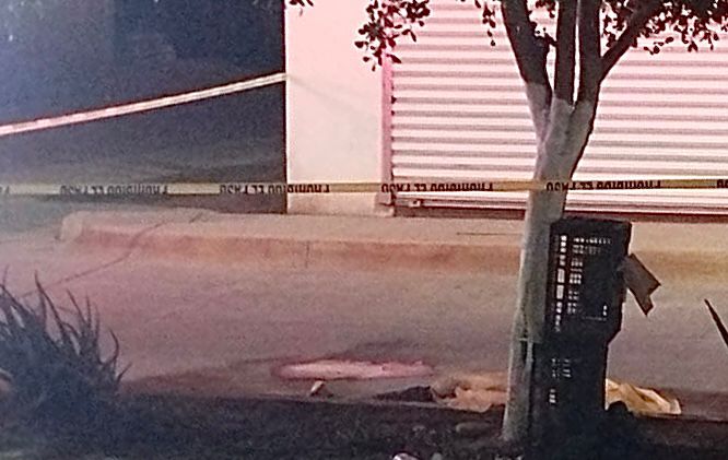 Trabajador del Ayuntamiento de Navolato pierde la vida tras trágico accidente de motocicleta