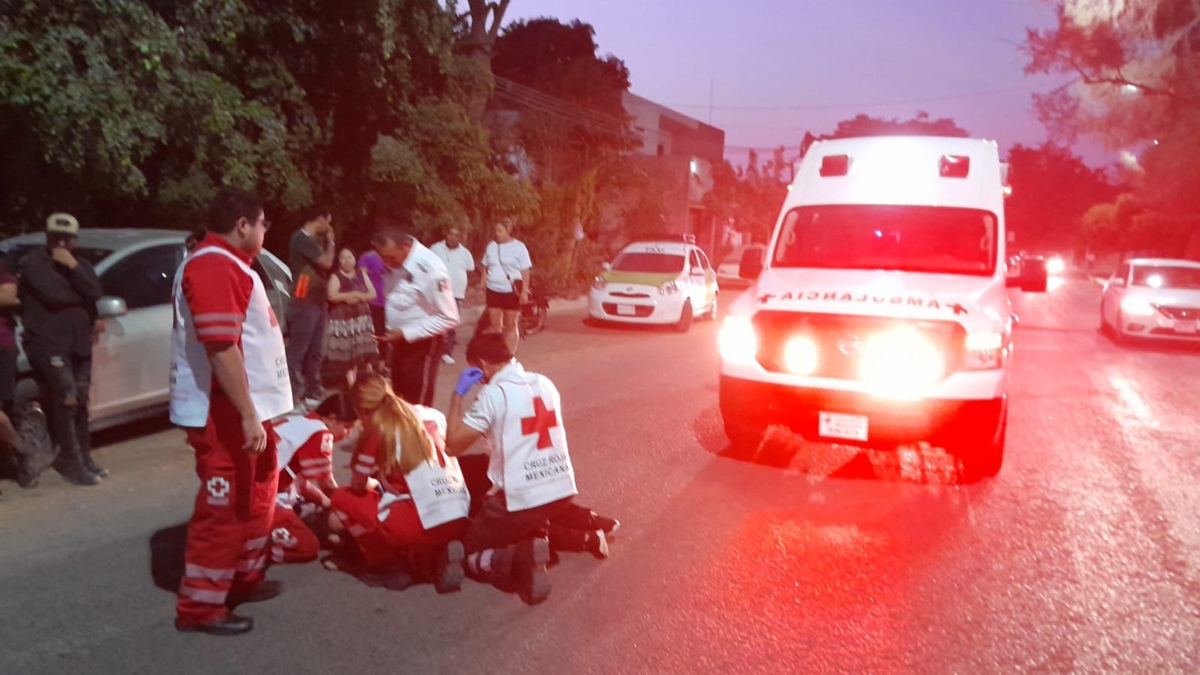 Mujer ciclista resulta lesionada tras ser atropellada por conductor en Guasave