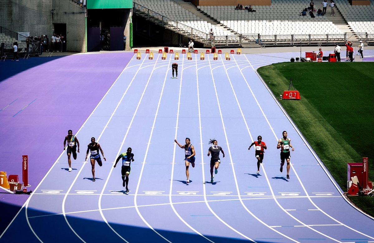 Cuenta regresiva de París 2024: Una pista de atletismo púrpura y otras novedades