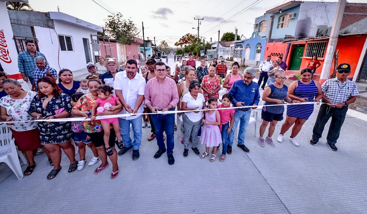Se les hace justicia social en la calle Loma Linda de la colonia Genaro Estrada de Mazatlán
