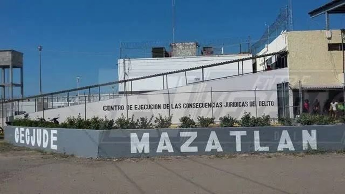 Centro de Integración Juvenil ayuda a internos del penal de Mazatlán a dejar de fumar