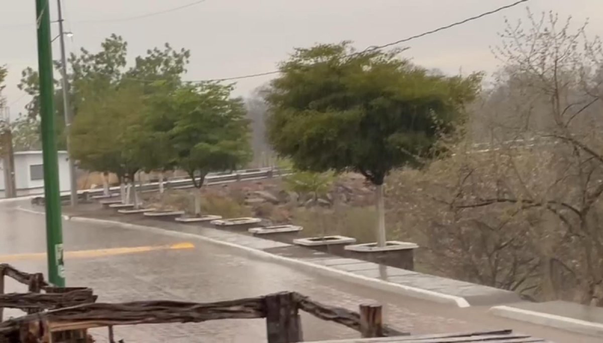 ¡Que bendición! Cae la primera lluvia en el vaso de la presa Bacurato, Sinaloa