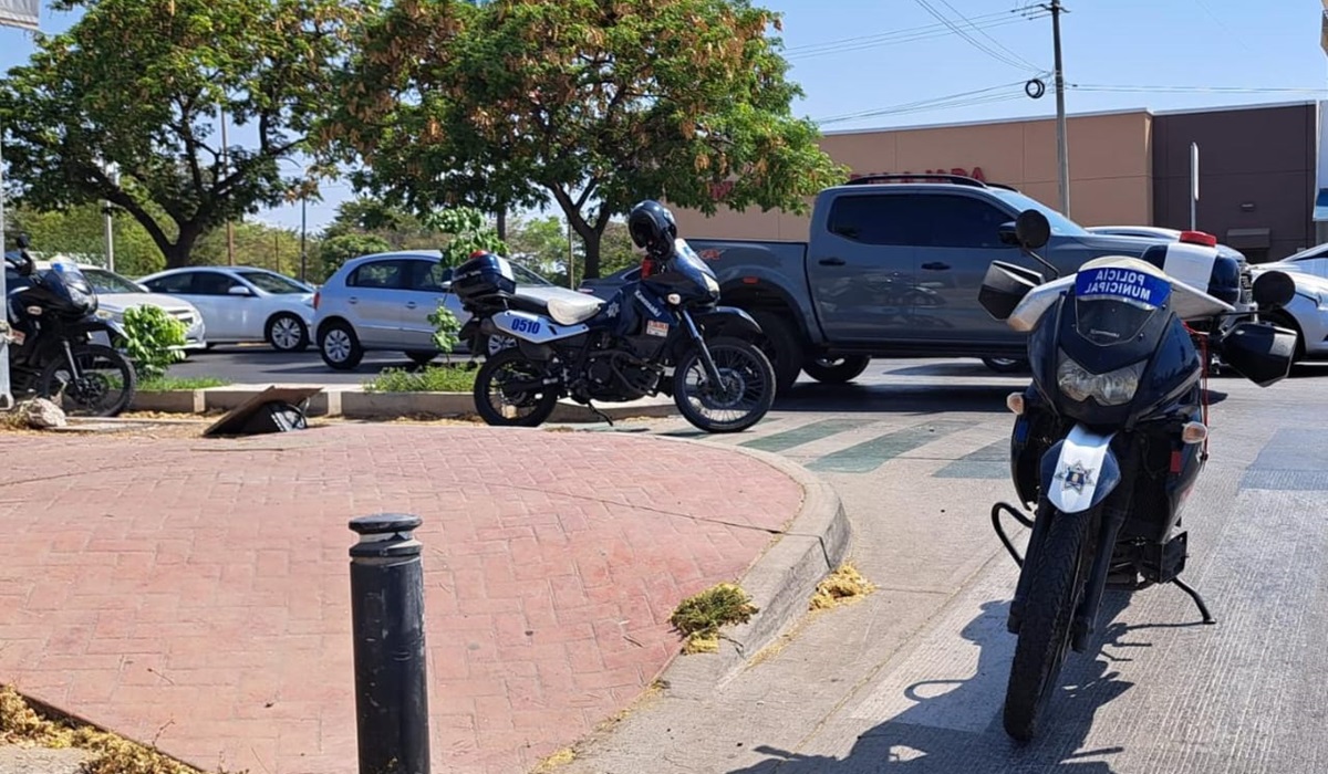 Se accidenta policía municipal en Culiacán