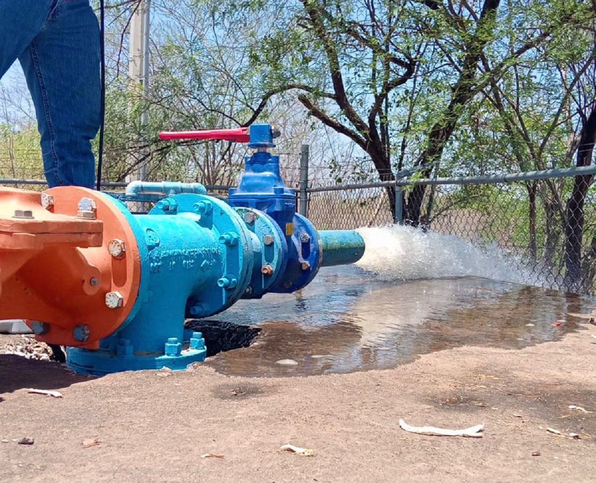 Se restablece servicio de agua en comunidades de la sindicatura de Tetaroba, El Fuerte