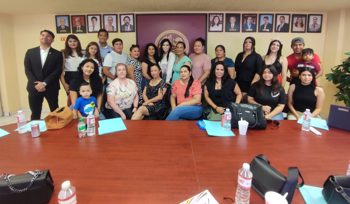 UAdeO Mazatlán reconoce el apoyo de padres de familia a sus hijos universitarios