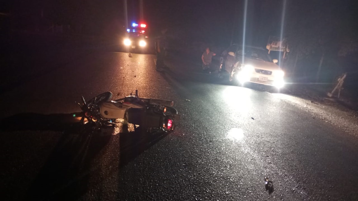 Un joven sin vida y una mujer herida deja accidente por la carretera a León Fonseca, Guasave