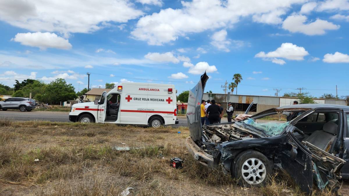 De Guasave, Los Mochis y El Fuerte los accidentados en ‘carambola’ sobre la México 15
