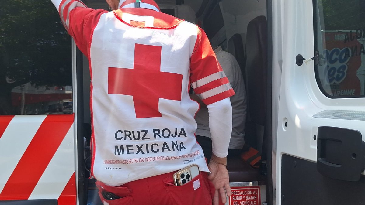 Vehículo compacto arrolla a don René en Culiacán