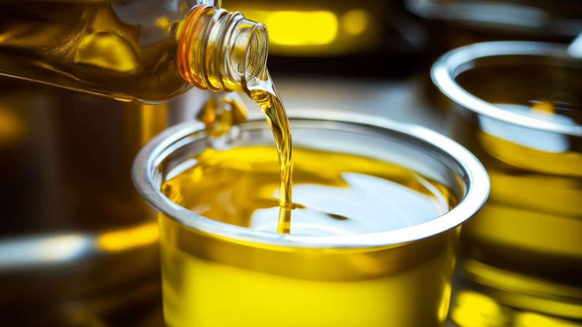Así puedes reutilizar el aceite de cocina; checa los pasos a seguir para el proceso