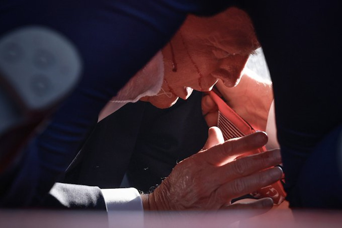 ‘Es increíble que un acto así pase en nuestro país’: Trump tras sufrir atentado