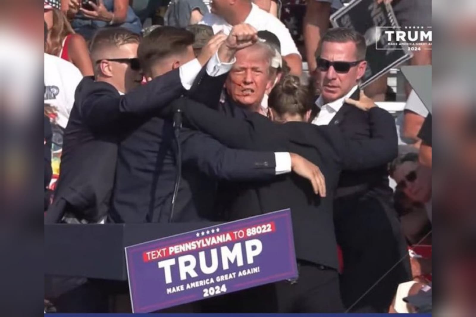 Serían dos personas fallecidas entre ellos el tirador en atentado contra Donald Trump en Pennsylvania