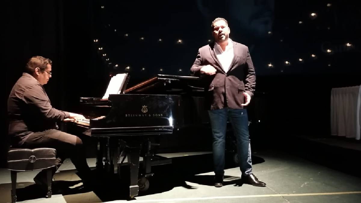 El tenor Carlos Osuna lanza primer disco “Nostalgias” cancionero mexicano