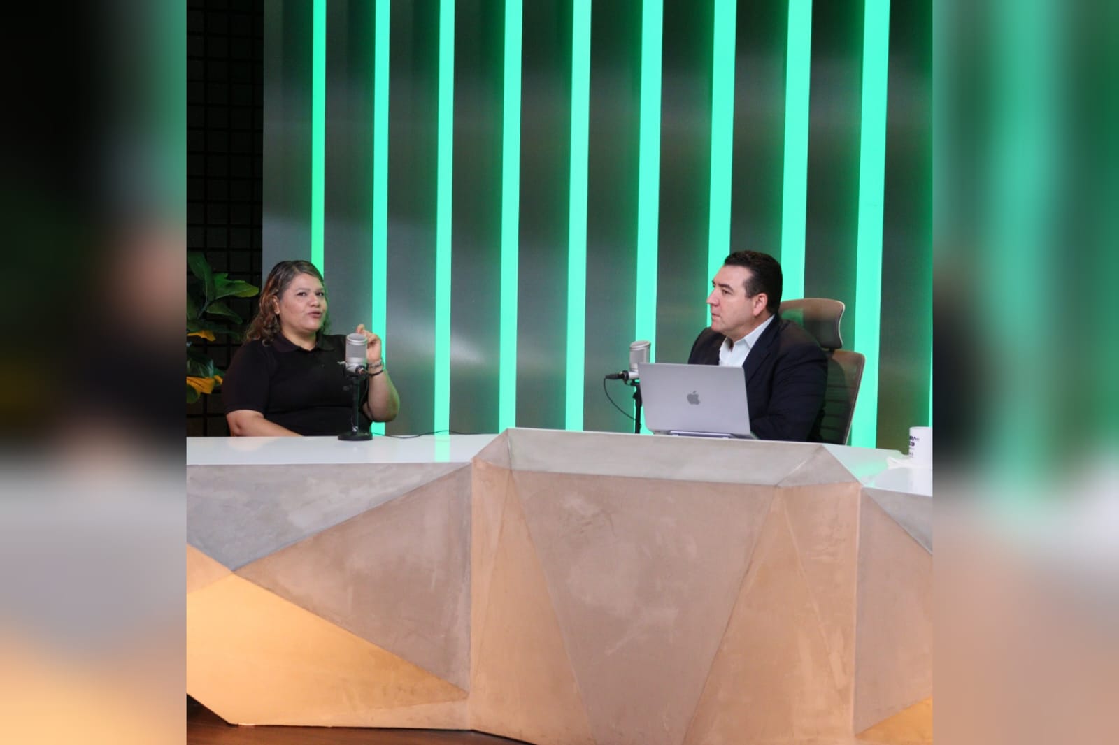 Ciudadanos ayudan a ciudadanos por medio del Grupo Hagamos Magia Culiacán