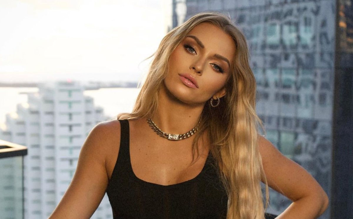 Irina Baeva recibe regalos para sobre llevar su ruptura con Gabriel Soto ¿Qué decía el mensaje?
