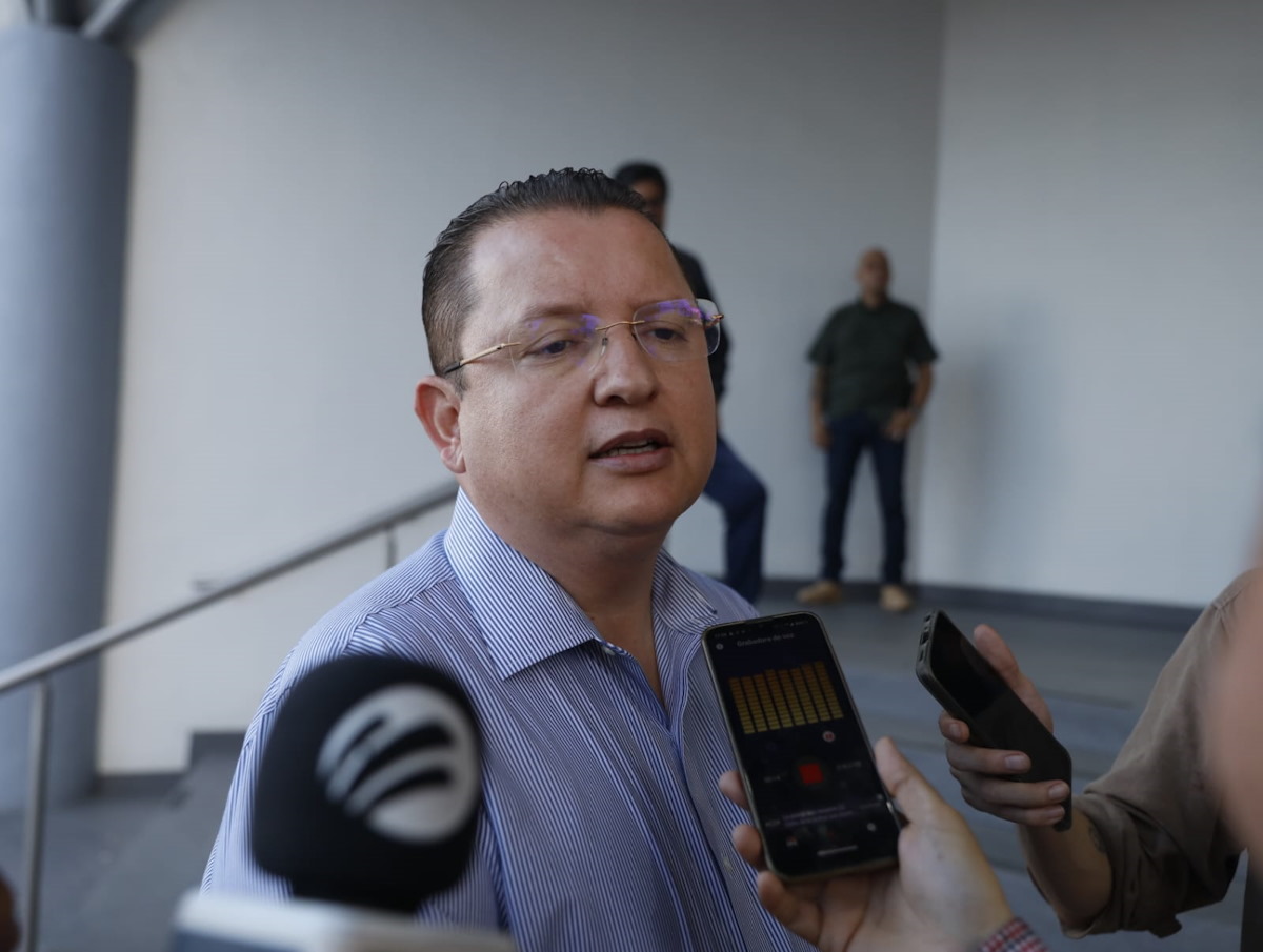 “Sinaloa pierde a un gran hombre”: Noé Heredia acude a funerales de Héctor Melesio Cuén