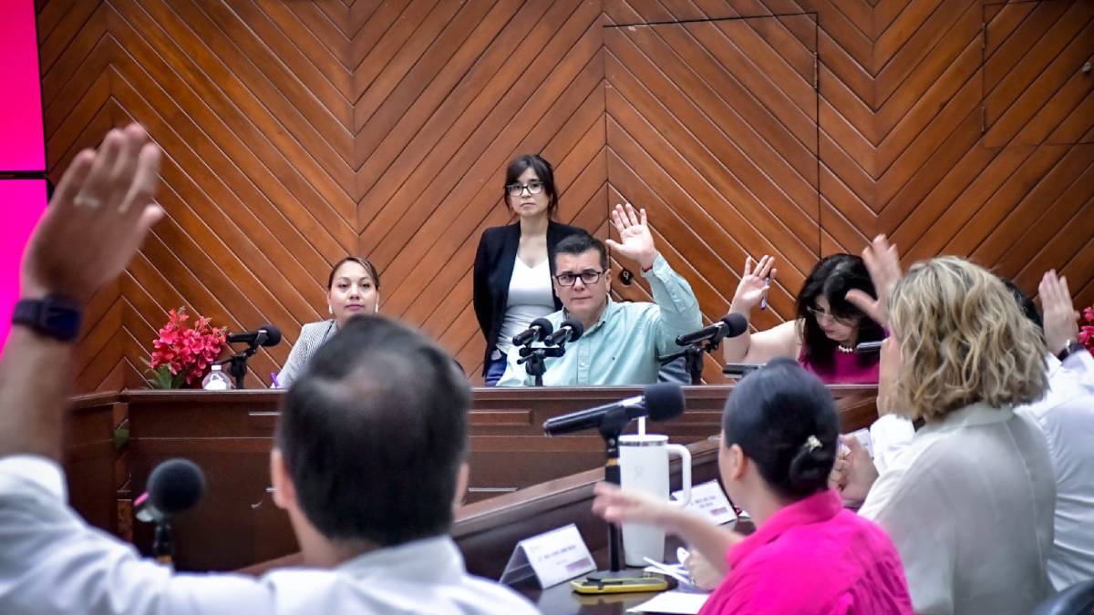 Para optimizar las solicitudes de trámites y servicios municipales, se aprueba nuevo reglamento en cabildo de Mazatlán