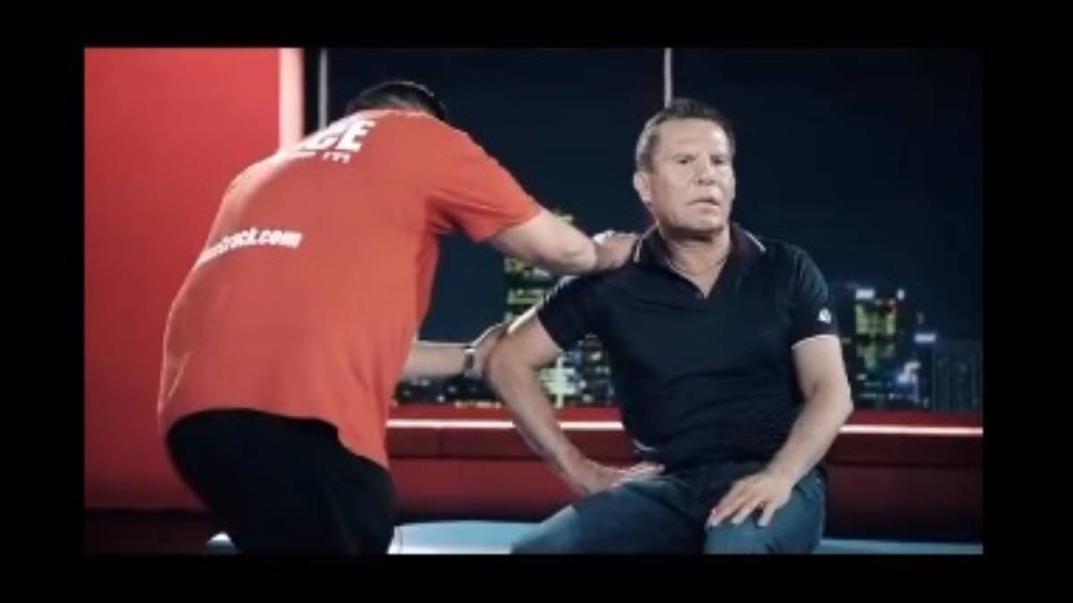 VIDEO: JC Chávez sufre lo que es estar con un quiropráctico en pleno programa
