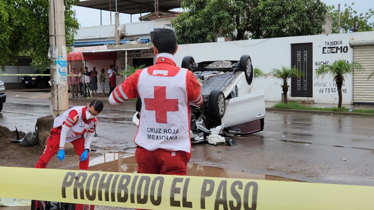 ¡Se dio a la fuga! Hombre de 80 años muere tras ser arrollado por la conductora de un vehículo, en Culiacán