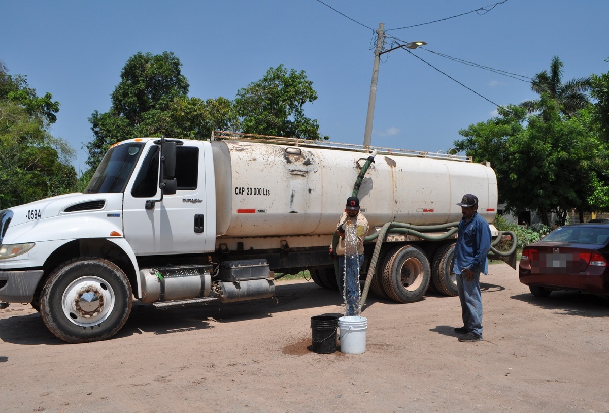 “No hay agua“: Habitantes de San Miguel Zapotitlán, Ahome, tiene tres días sin el vital líquido