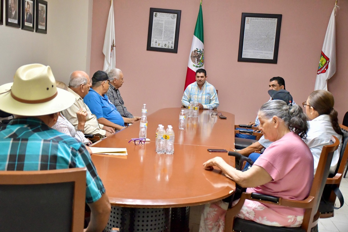 Vecinos de San Librado, en Salvador Alvarado solicitan la instalación de servicios básicos al alcalde