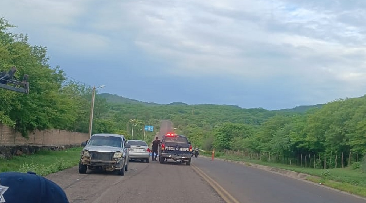 Localizan cuerpo sin vida a la orilla de la carretera en Pueblo Nuevo, Elota