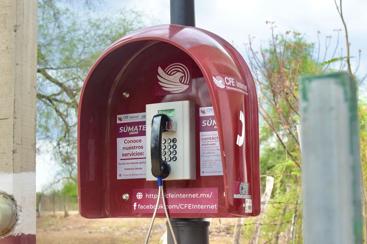 ¡Podrán llamar a todo el país! Instalan cabinas telefónicas gratuitas en comunidades de El Fuerte