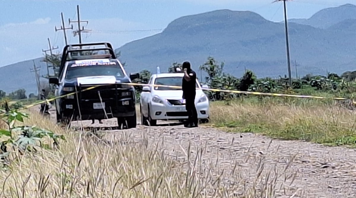 Calcinada y con un alambre de púas al cuello, hallan a una persona asesinada en Culiacán