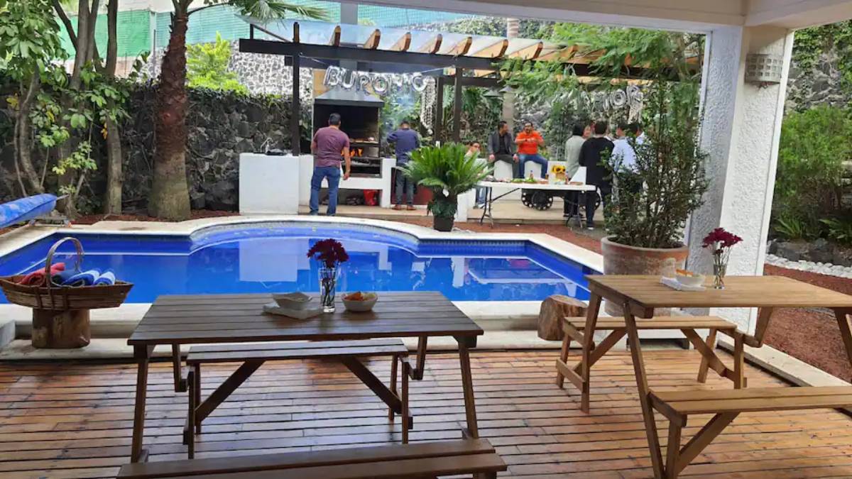 Oficialía Mayor detecta fiestas clandestinas con menores de edad en casas de renta de Airbnb
