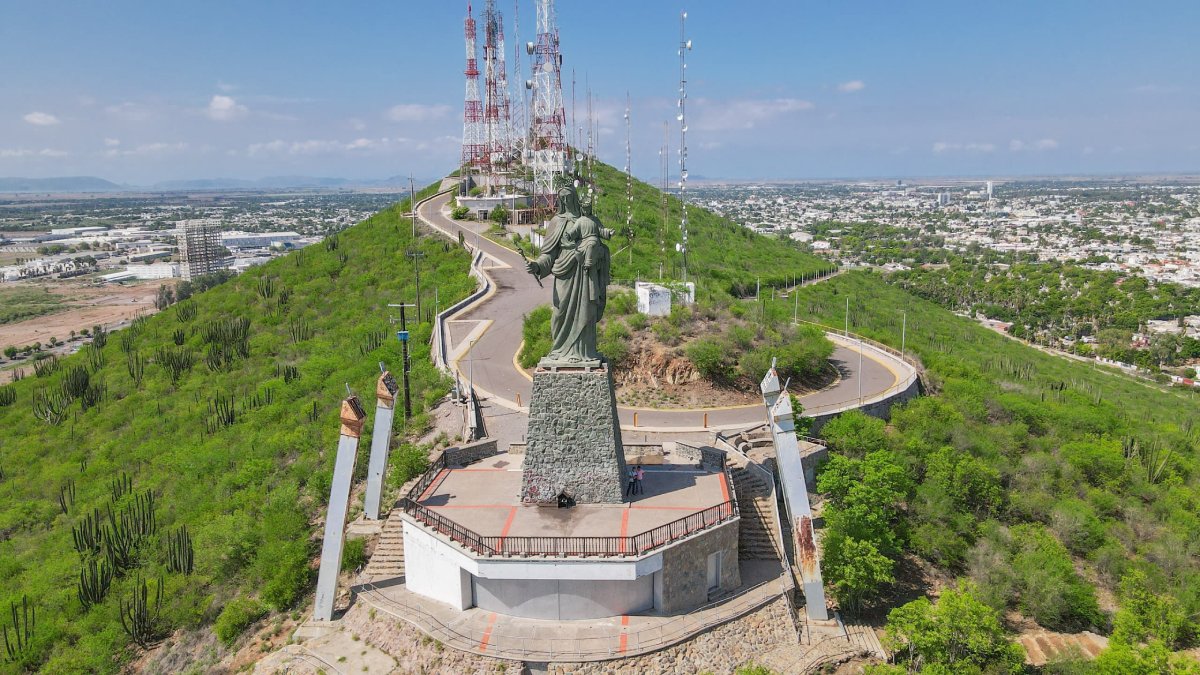 Marcar un horario y colocar una pluma, no se trata de privatizar el cerro de la Memoria, sino poner orden: Alcalde