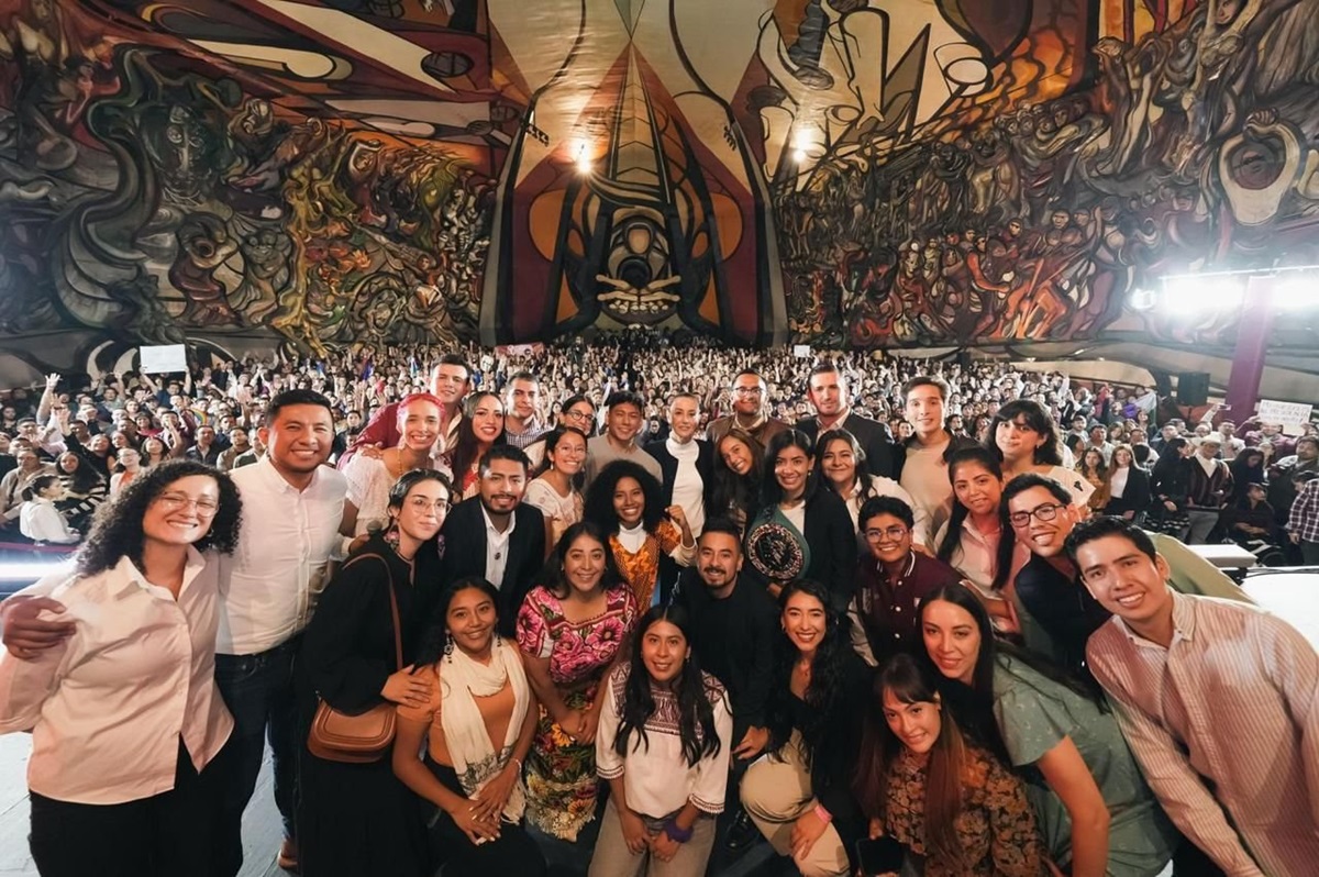 A un mes del gane presidencial, anuncia Sheinbaum programa de vivienda para jóvenes sin seguro social