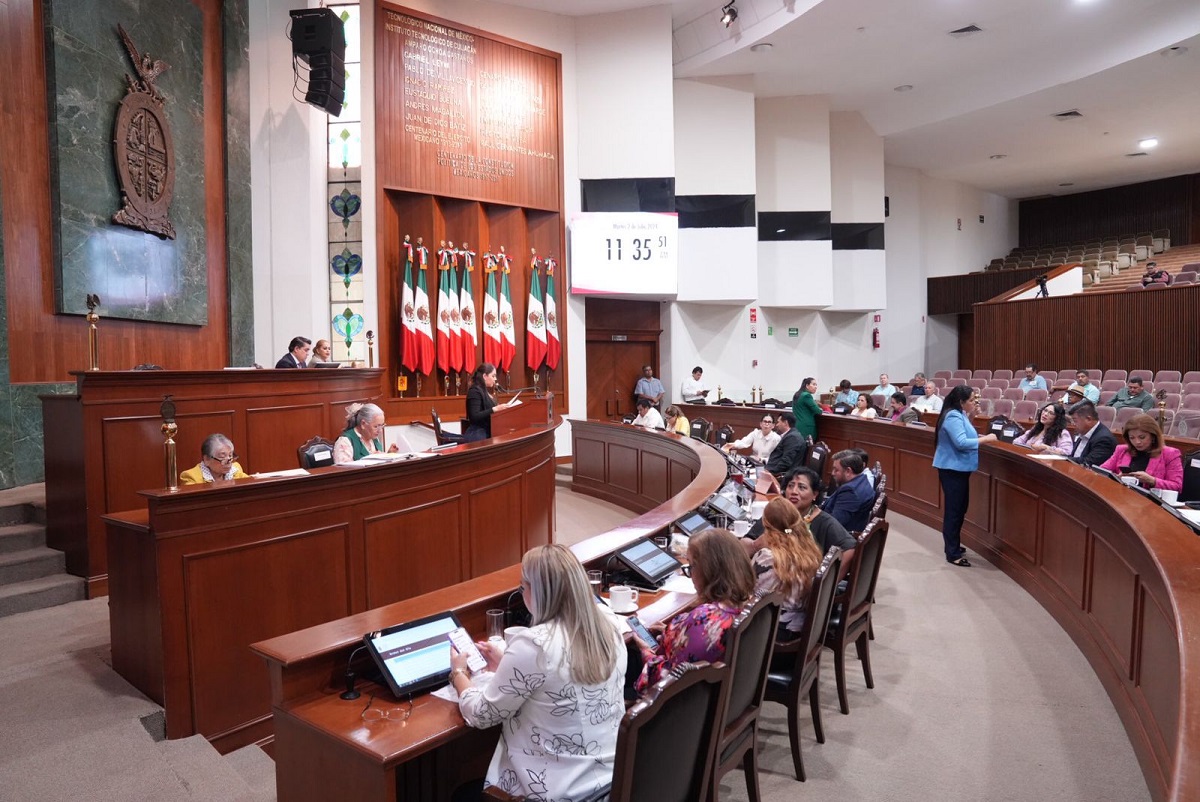 Congreso da primera lectura a 18 iniciativas de reforma a la Ley Orgánica de la UAS
