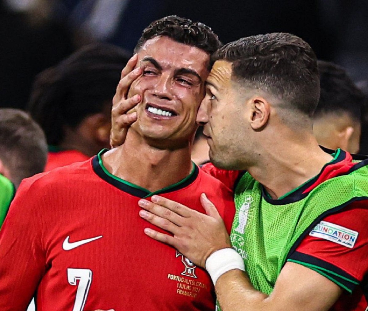 ¡Ronaldo falla penal y luce desconsolado al jugar su última Eurocopa!