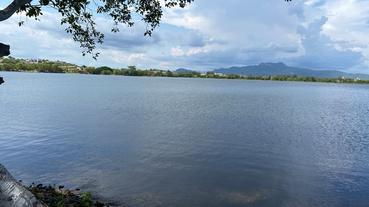 Buscan a hombre que entró a nadar y ya no salió en laguna de San Francisquito, en Mazatlán
