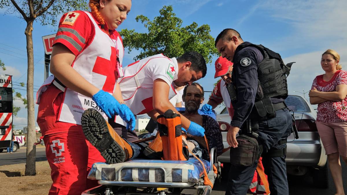 Don Rogelio venía a vender sus quesos a Culiacán; fue arrollado por un automóvil