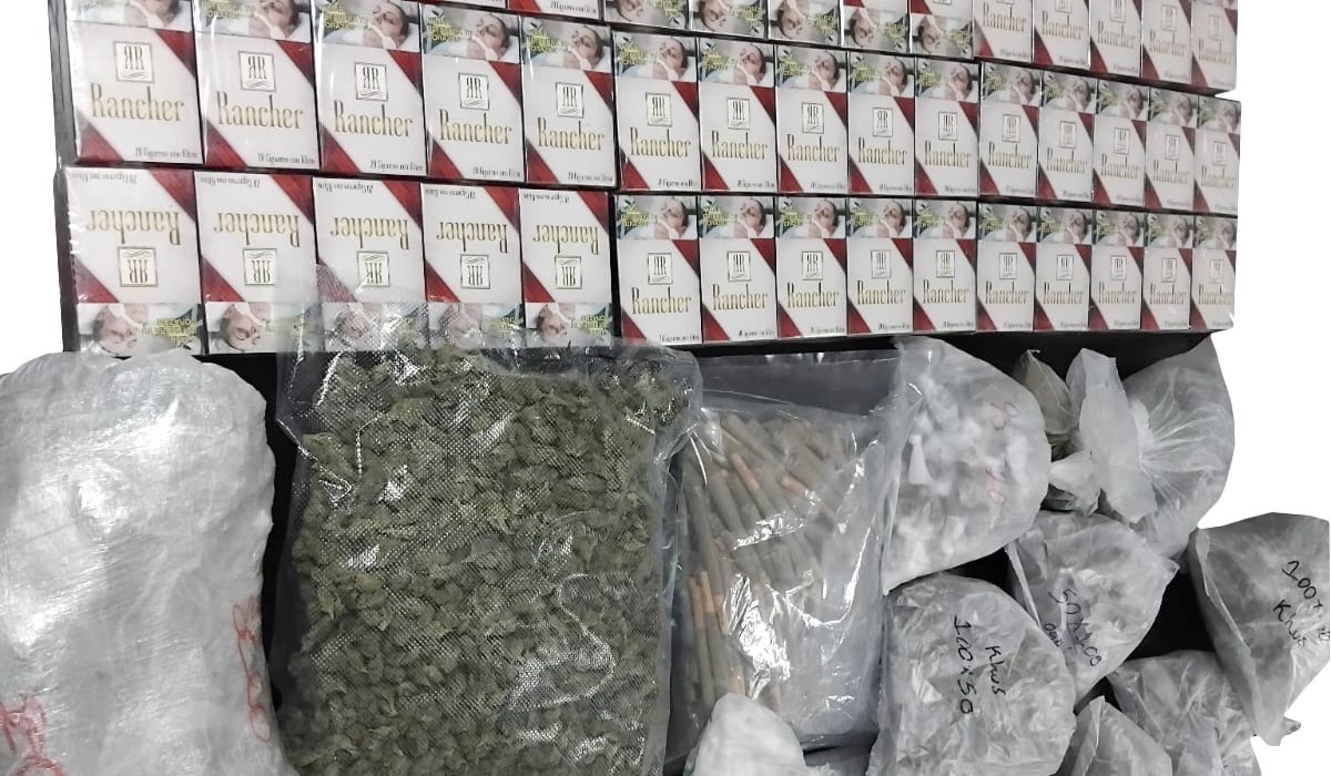 ‘Coca’, ‘mota’ y cigarros aseguran policías del grupo Élite de la PEP tras esculque en el penal de Aguaruto