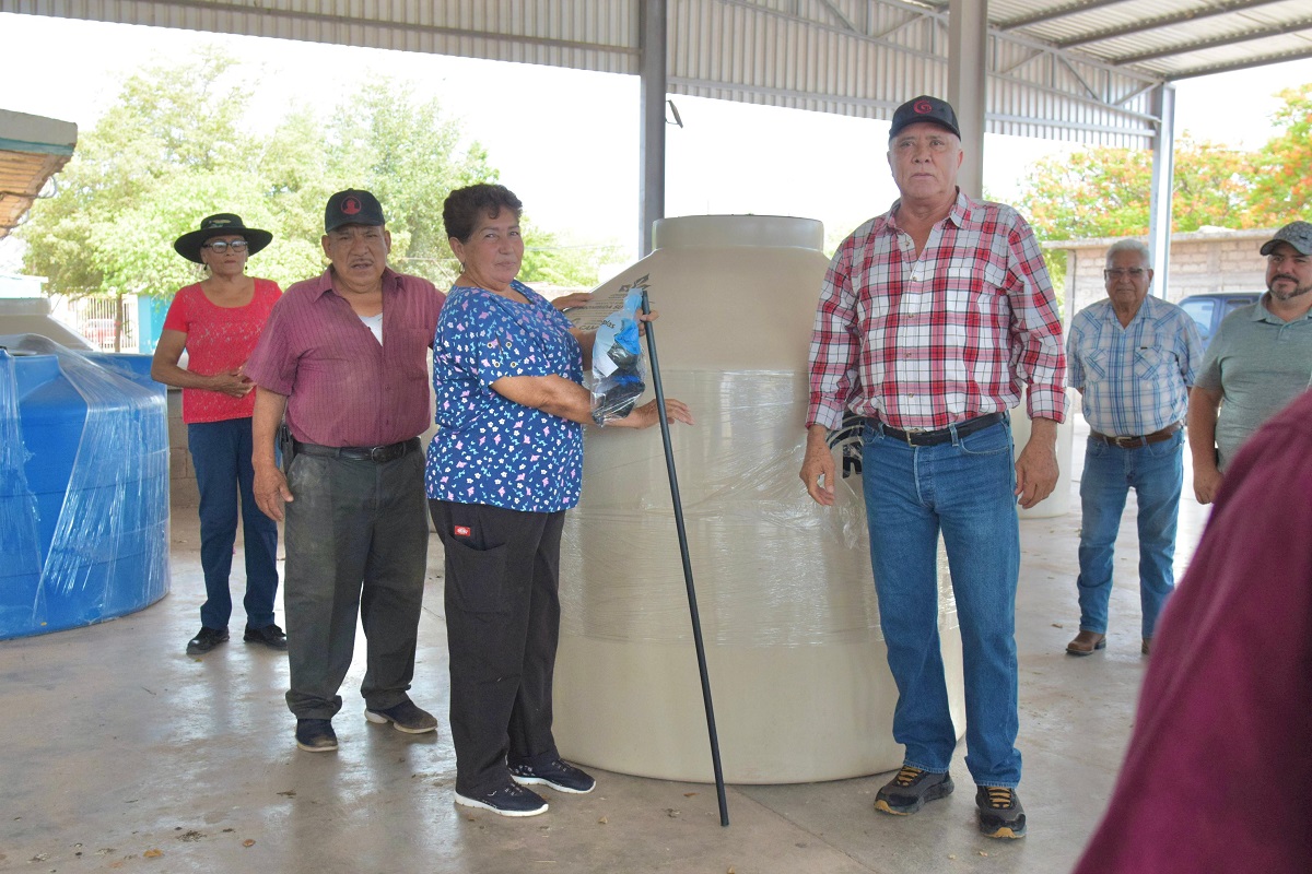 Siguen llegando apoyos de la Congregación Mariana Trinitaria a El Fuerte